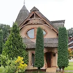 Lodge Chervona Ruta *