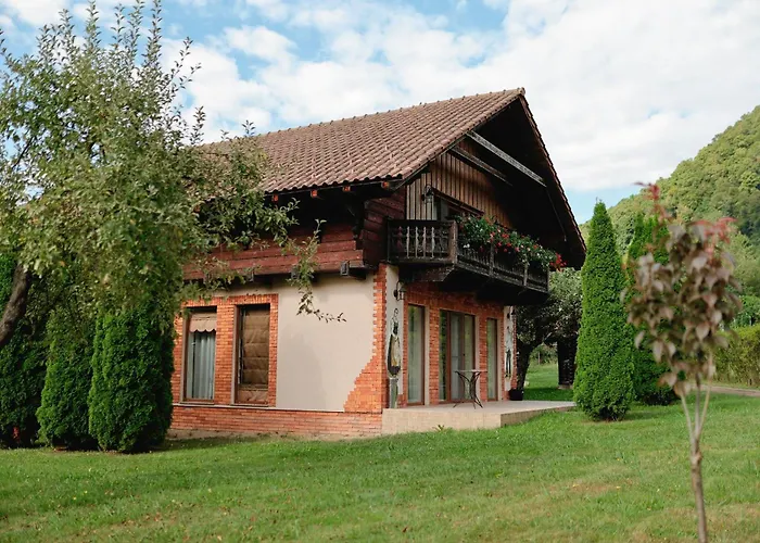 Chervona Ruta Orman Evi