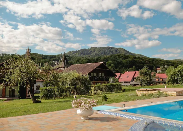 Orman Evi Chervona Ruta