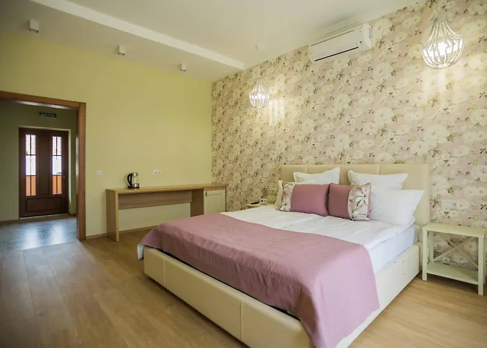 Lodge Chervona Ruta *